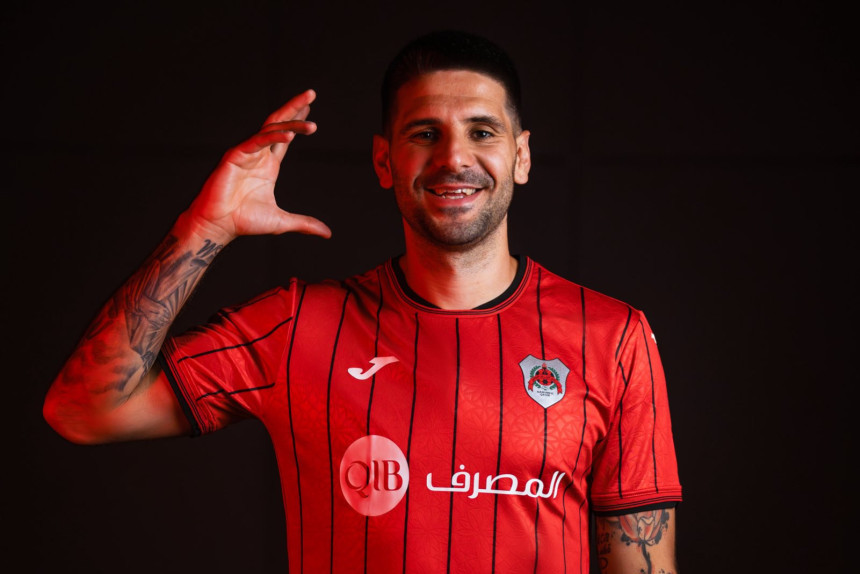 Vlahović se ponovo sprema za „izdaju“!? Navijači Fiorentine mu nisu oprostili, a šta će reći tifozi Juventusa ako pređe u ovaj klub?