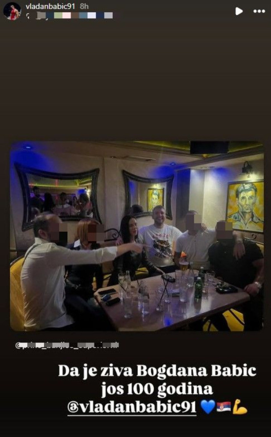 Bogdana i Veljko Ražnatović kod kuma na velikoj proslavi! Bokserova žena posebno počastvovana (FOTO)