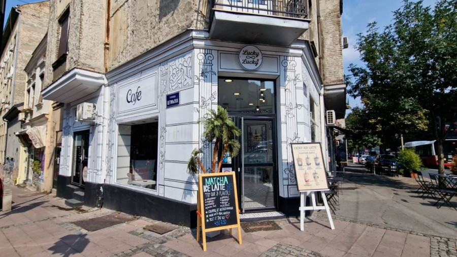 Posetili smo prvi beogradski 2D kafić: Mesto gde se stvarnost pretvara u crtani film (FOTO/VIDEO)