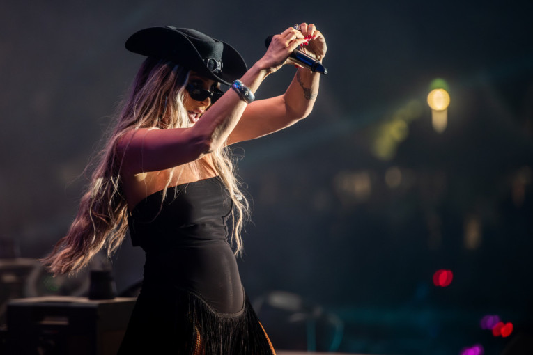 Odbrojavanje je počelo! Još samo mesec dana do Senidinog solističkog koncerta u Spens-u