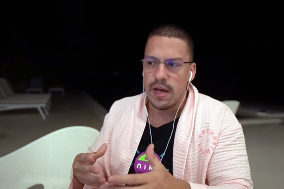 Baka Prase javno izneo mišljenje o abortusu: "Majke rode dete sa 19 i hoće da se kurvaju"