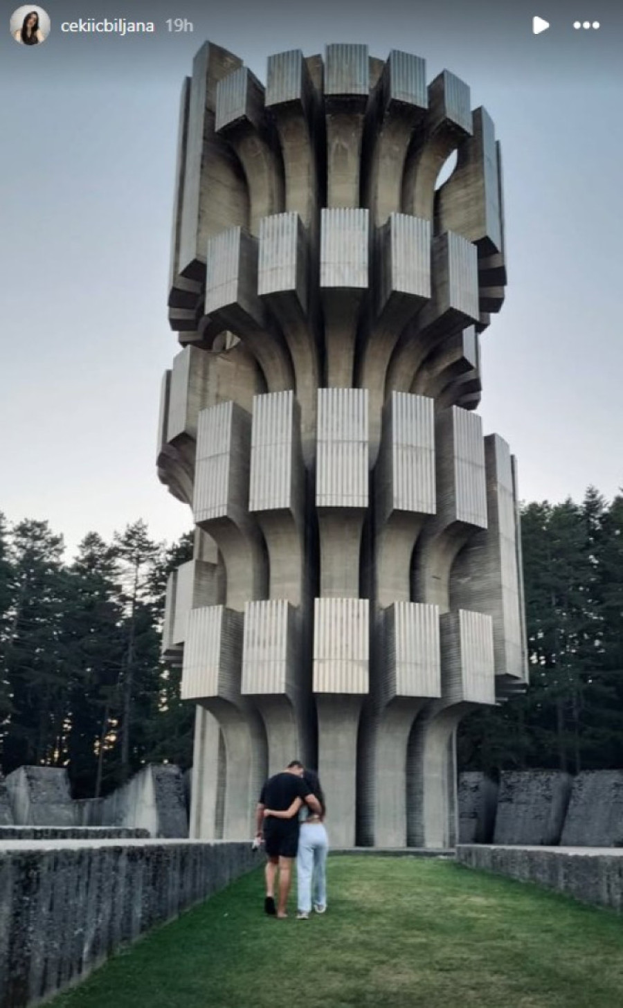 Dara iz Jasenovca ima dečka! Izrasla je u prelepu devojku, a on je ukrao njeno srce (FOTO)