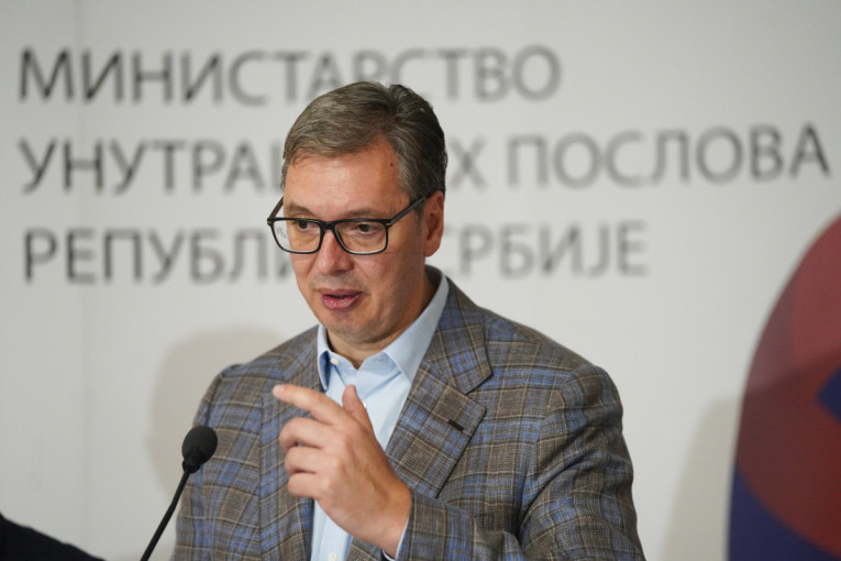 Vučić: Suprotstavićemo se onima koji spolja ruše Srbiju
