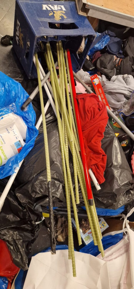 Pronađeno oružje kojim su blokaderi teroristi napadali policiju! U Rektoratu sekire, noževi, palice, baklje, topovski udari... (FOTO/VIDEO)