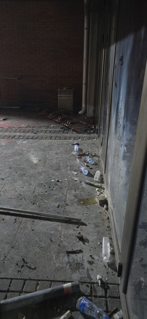 Dekanat novosadskog Filozofskog fakulteta: Žalimo jer nisu hteli da nas poslušaju da sve protekne mirno (FOTO/VIDEO)