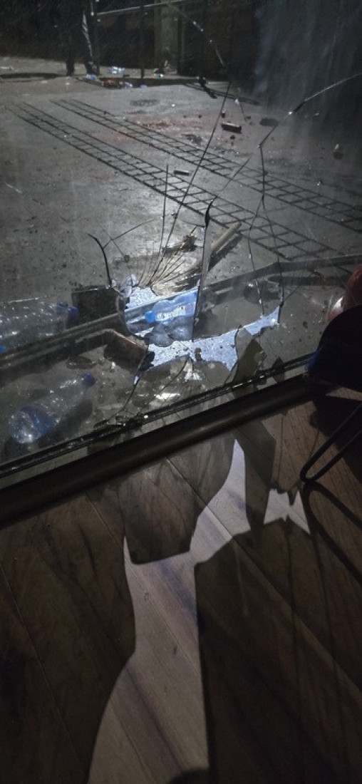 Dekanat novosadskog Filozofskog fakulteta: Žalimo jer nisu hteli da nas poslušaju da sve protekne mirno (FOTO/VIDEO)