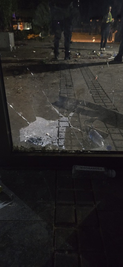 Dekanat novosadskog Filozofskog fakulteta: Žalimo jer nisu hteli da nas poslušaju da sve protekne mirno (FOTO/VIDEO)