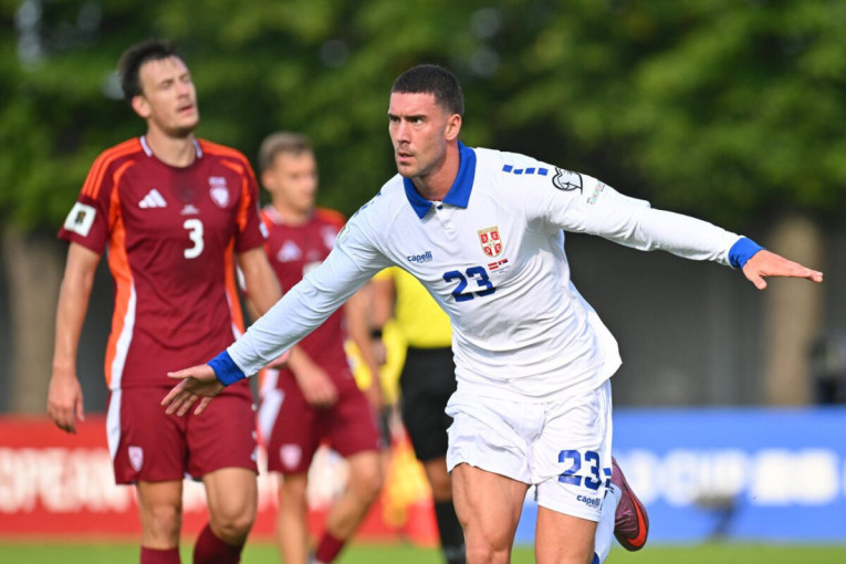 Srbija pobedila, ali se i kockala: Presudio Vlahovićev gol, ali nas spasila i stativa (FOTO/VIDEO)