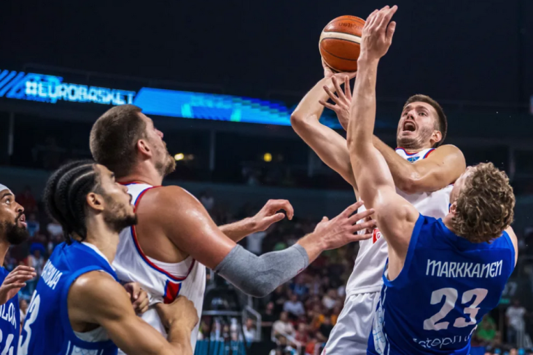 Smrtonosna vožnja uspinjačom u Lisabonu: Pucanje sajle izazvalo nesreću sa 16 žrtava! (FOTO)