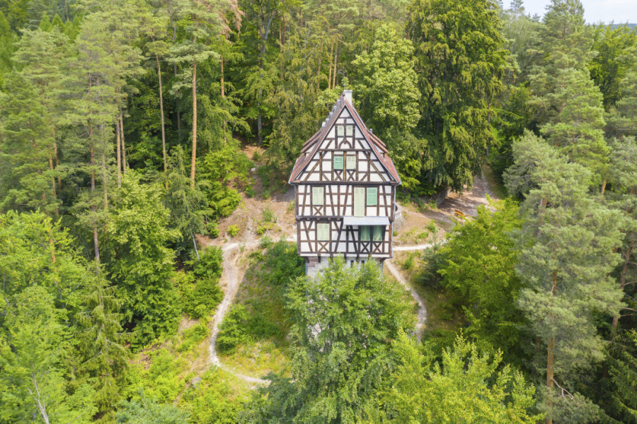 Vojvoda pustolov napravio je bajkovitu kućicu punu tajni i delova rezervisanih samo za odrasle (FOTO)