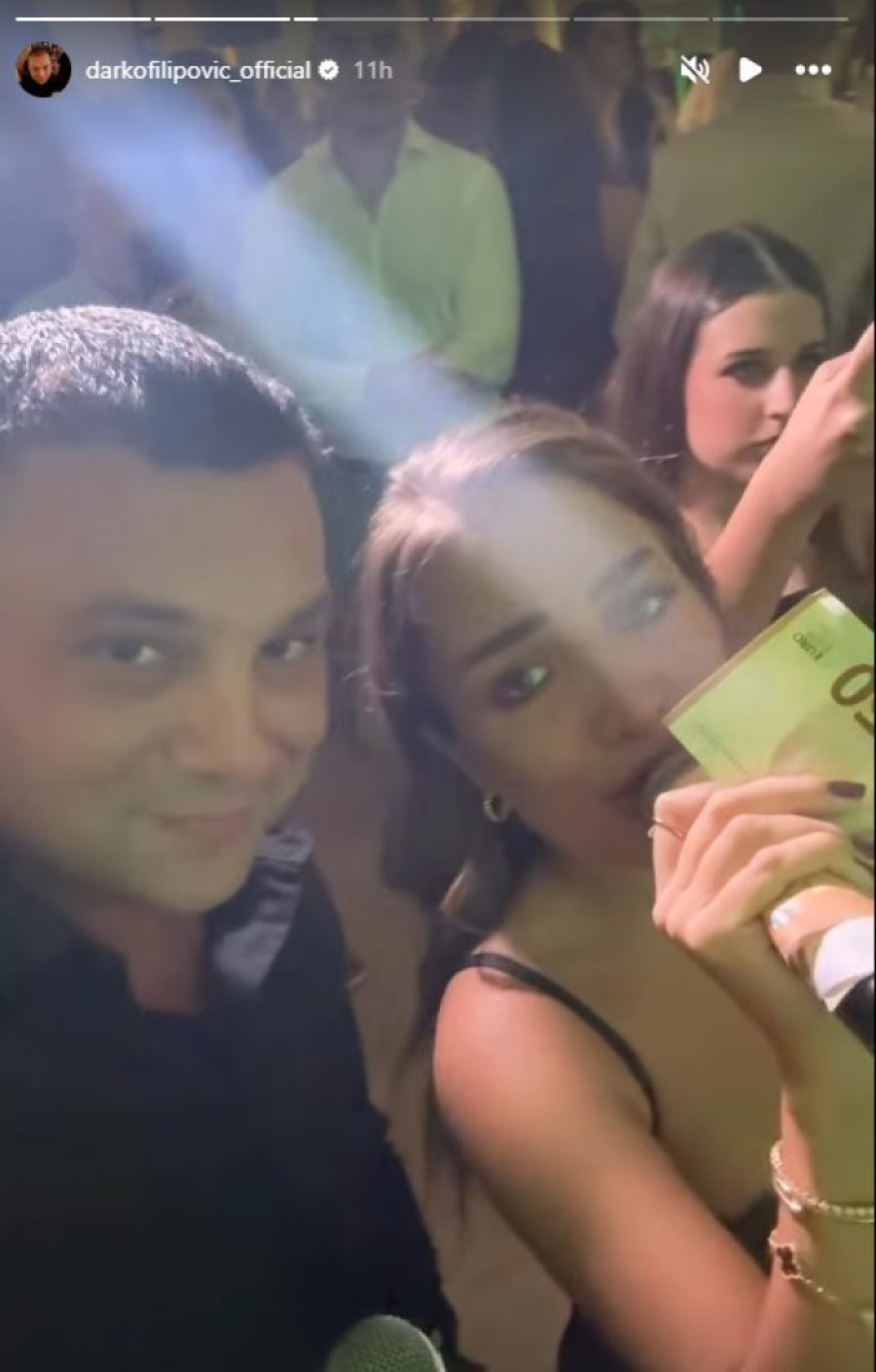 Milica Jokić zrgće opasan bakšiš: U rukama jedva drži novčanice! (FOTO)