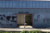 Teror Srba na Kosovu ne prestaje: Ispisani grafiti OVK kod Kosova Polja