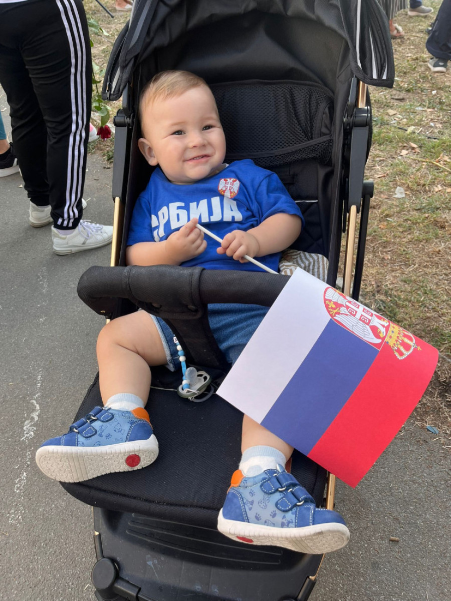 Deca su ukras sveta! Najlepše fotografije sa protesta protiv blokada! (FOTO)