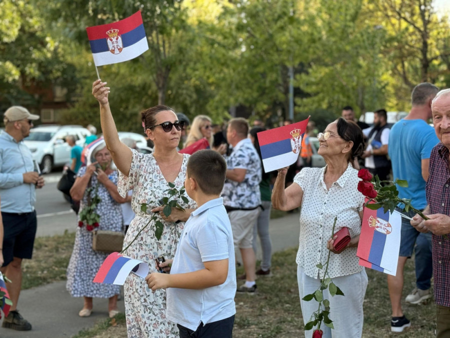 Deca su ukras sveta! Najlepše fotografije sa protesta protiv blokada! (FOTO)