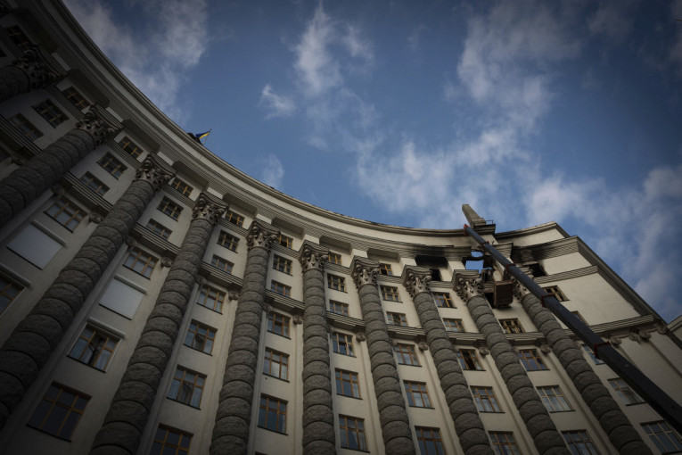 Poslanici glasaju o 48 tačaka dnevnog reda