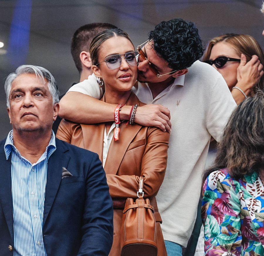 Džesika Alba priznala vezu sa 12 godina mlađim glumcem: Razmenjivali nežnosti pred svima! (FOTO)