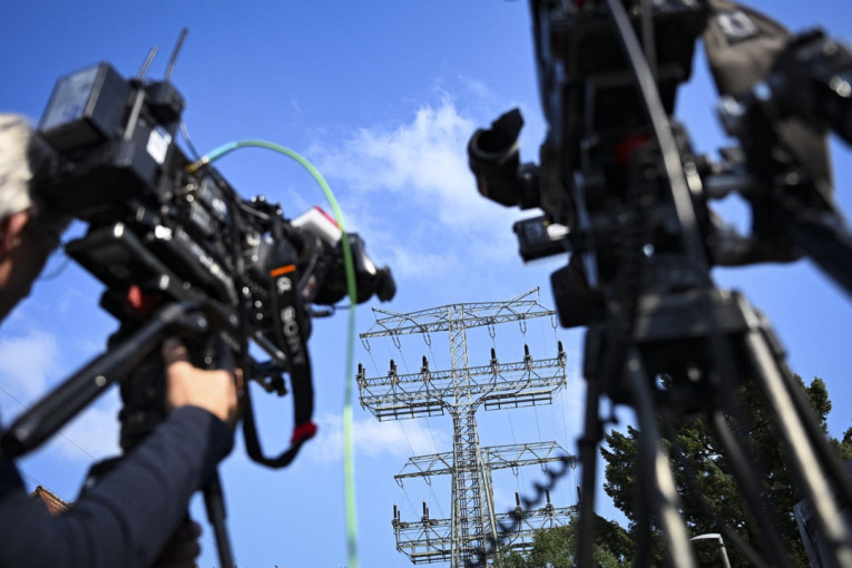 Haos u Berlinu: Tramvaji i vozovi stali, semafori ugašeni – 50.000 ljudi bez struje