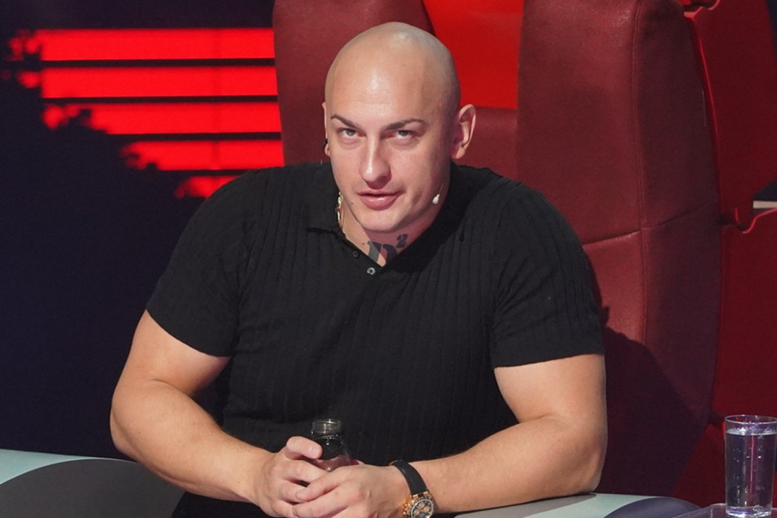 Folker opleo po Desingerici: Možda peva kao Pavaroti, ali ga niko do sada nije čuo!