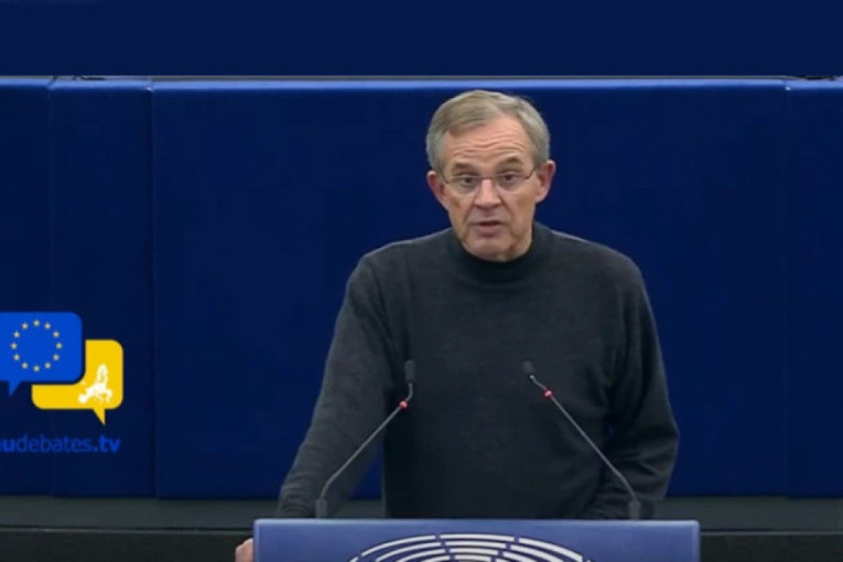 Odjeknula Istina u EP! Marijani: U Srbiji se dešava nasilje protiv države i njenih institucija!