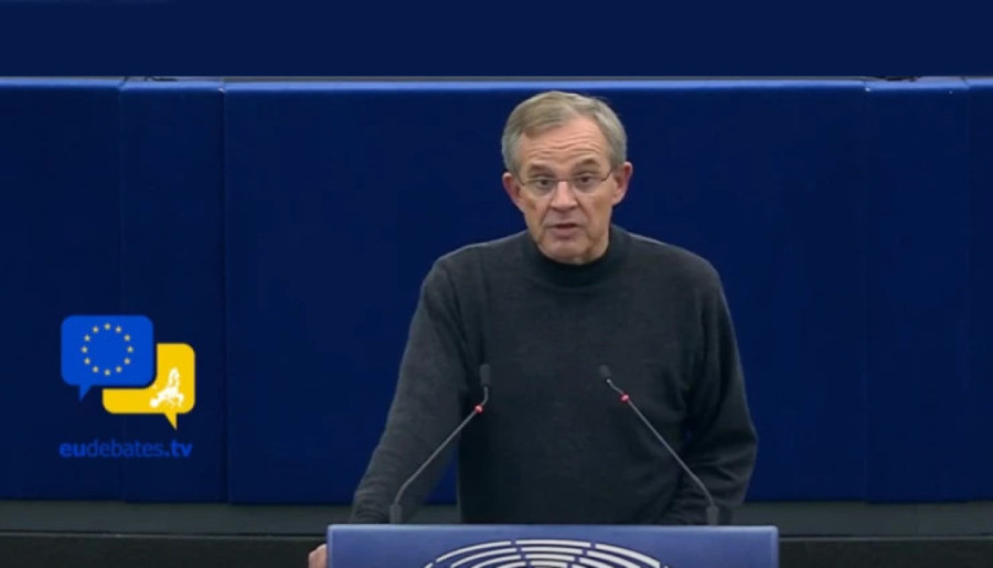 Čujete li ovo, blokaderi?! Marta Kos osudila vandalizam: Neprihvatljivi su napadi na prostorije političkih partija!