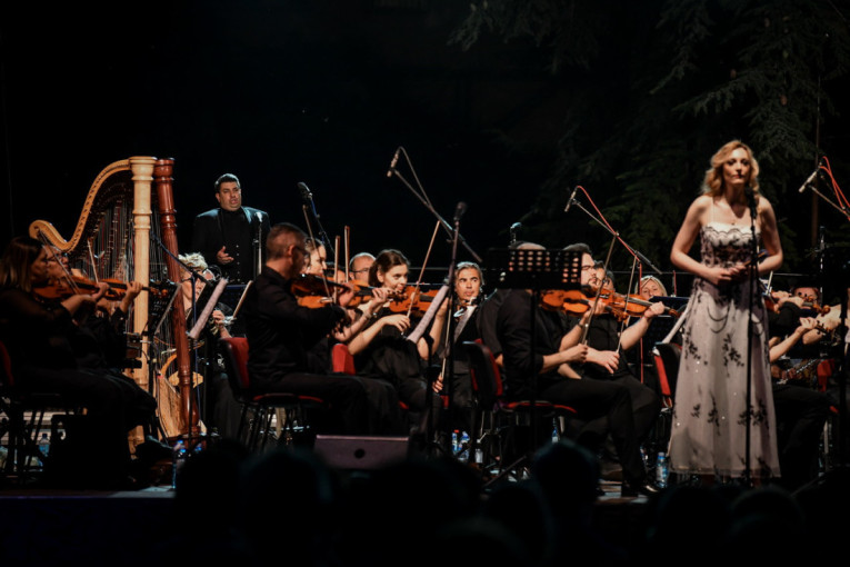 Gala koncert Opere Srpskog narodnog pozorišta: U novu sezonu uz čuvena dela slavnih kompozitora (FOTO)