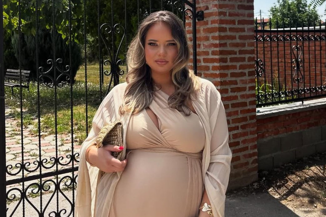 Nakon skandala sa ocem, porodila se srpska jutjuberka: Evo koje ime je dala sinu!