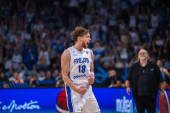 Finci su u istorijskom polufinalu! Posle Srbije, sa Eurobasketa izbacili i srpskog trenera