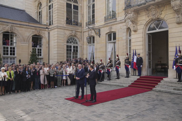 Potvrđeno je! Princ Hari se prvi put posle 20 meseci sastao sa ocem - popili čaj u Londonu
