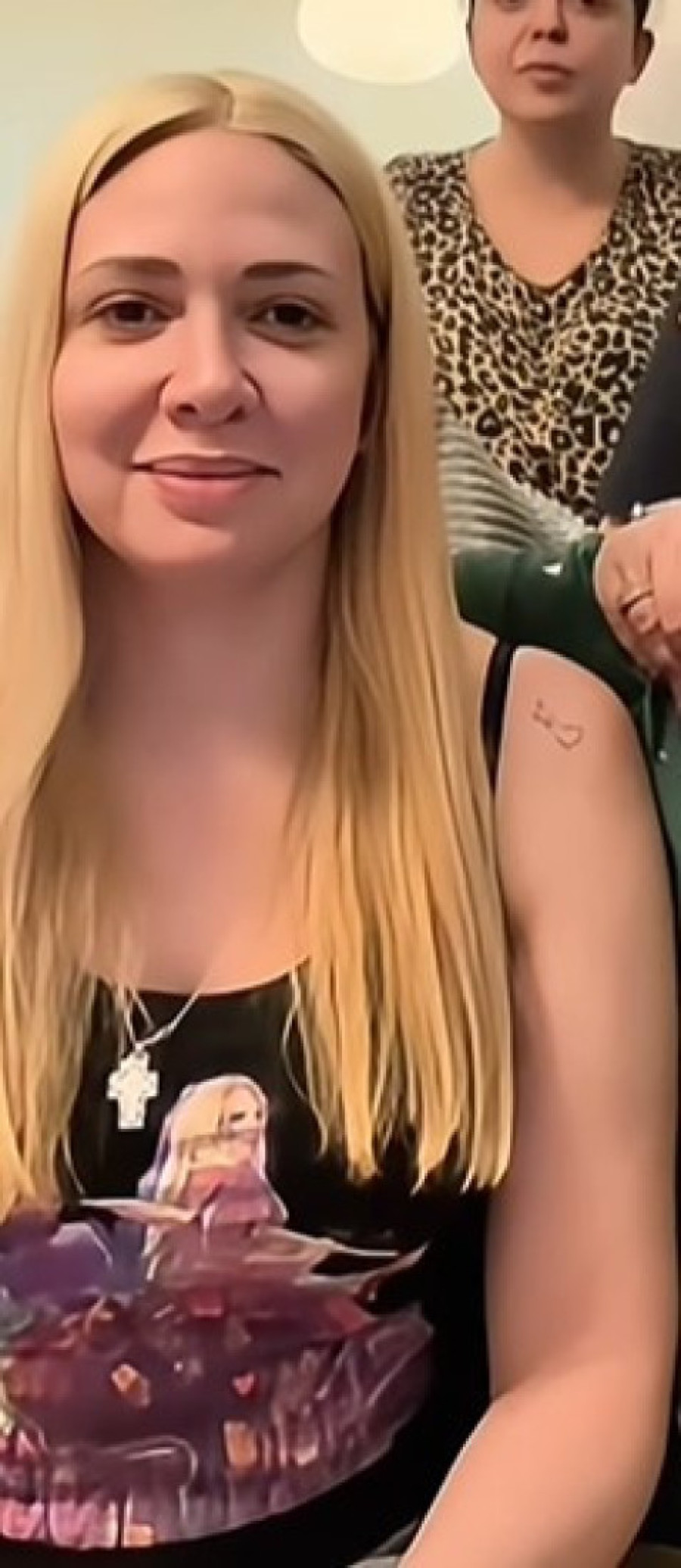 Milica Todorović ovako izgleda u 4. mesecu trudnoće: Trenerka i kućna varijanta! (FOTO)