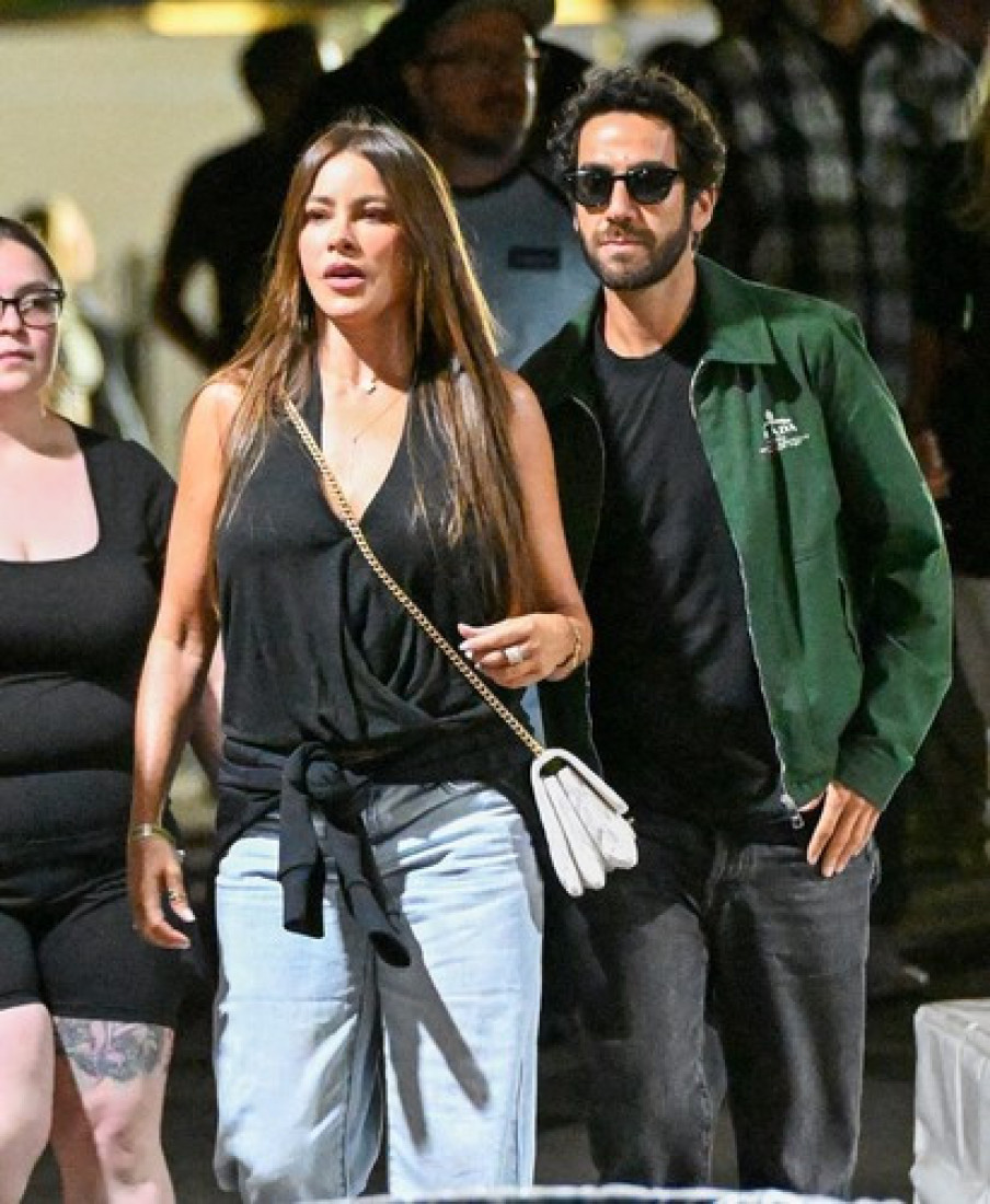 Sofija Vergara uživa sa 14 godina mlađim dečkom: Evo kako se provode! (FOTO)