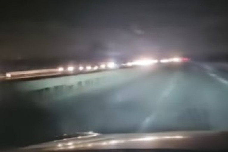 Udes kod Pupinovog mosta: Stvaraju se veliki zastoji (VIDEO)
