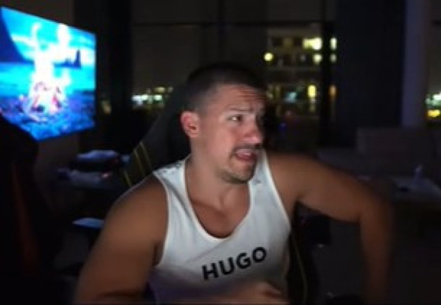 "Kunem se da mu je..." Onlifens zvezda o intimnim trenucima sa Bakom Prasetom!