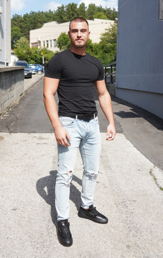 "Hoću da nađem ženu!" Budući učesnik "Elite 9" dolazi iz Španije: Suze, uzbuđenje i tenzija pred ulazak u karantin!