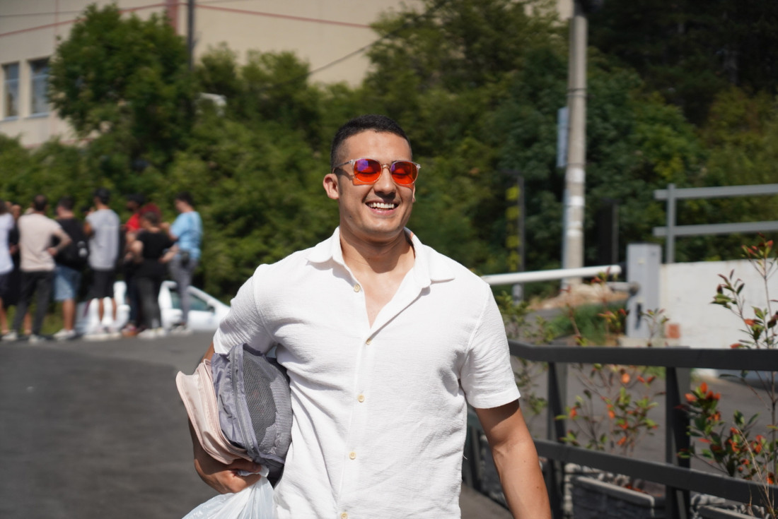 "Hoću da nađem ženu!" Budući učesnik "Elite 9" dolazi iz Španije: Suze, uzbuđenje i tenzija pred ulazak u karantin!