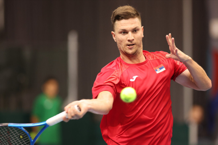 Srbija stigla do prednosti: Kecmanović lako savladao Kirkina!