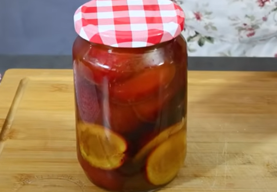 Slatka zimnica kojoj je teško odoleti: Šljive u medu su prava starinska poslastica (RECEPT)
