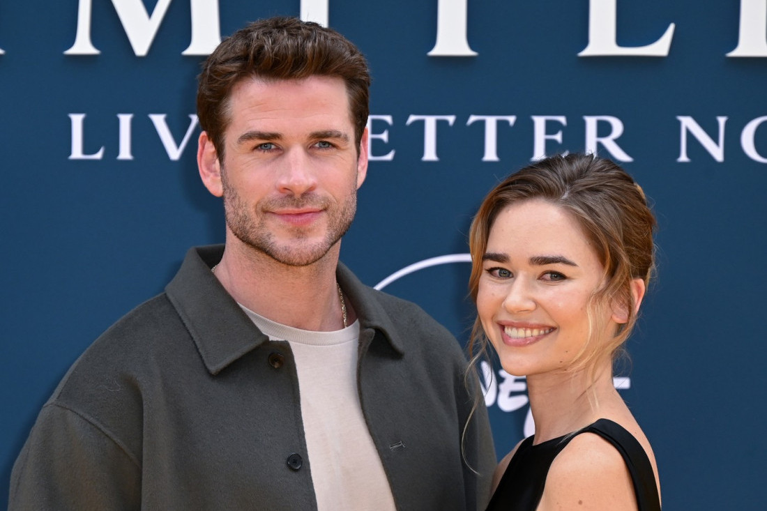 Verio se Lijam Hemsvort: Iskeširao 150.000 dolara za prsten, da samo vidite kako izgleda! (FOTO)