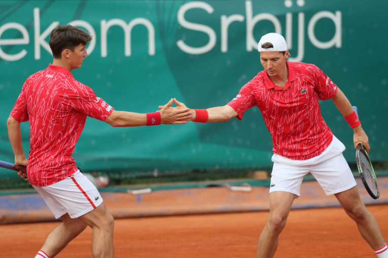 Srbija izborila opstanak! Braća Sabanov za nedostižnih 3:0