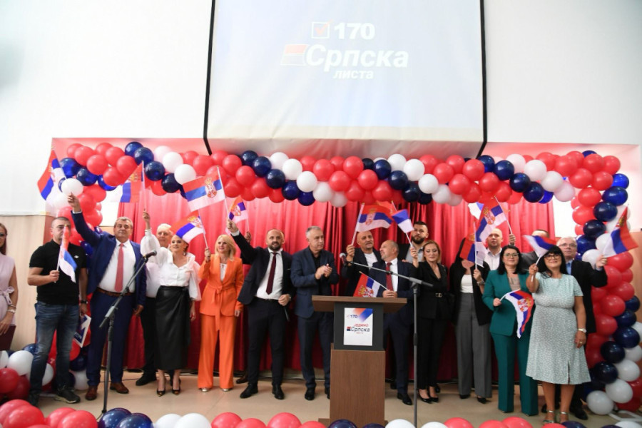 Srpska lista u ponoć počela izbornu kampanju! Elek poručio: "To je glas za opstanak srpskog naroda"