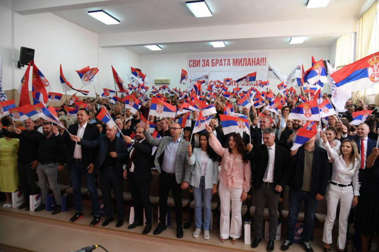 Srpska lista u ponoć počela izbornu kampanju! Elek poručio: "To je glas za opstanak srpskog naroda"