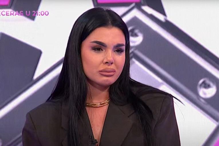 Anita raskinula sa dečkom? Nakon što je plakala zbog Anđela, usledio šok!