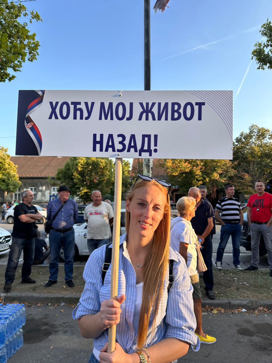 Veličanstveni prizori iz cele Srbije: Nepregledne kolone ljudi širom zemlje se borile za Srbiju (FOTO/VIDEO)