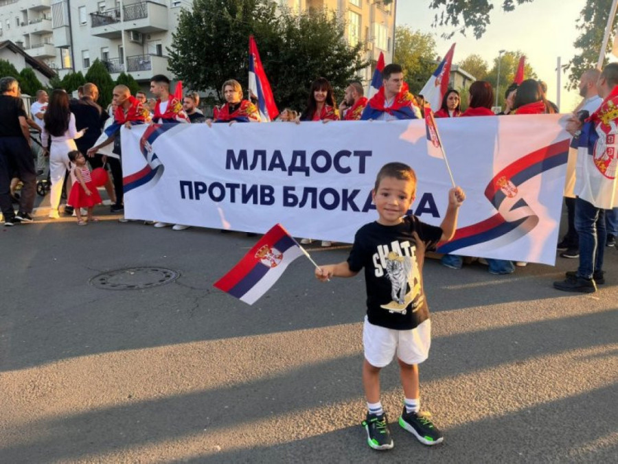 Veličanstveni prizori iz cele Srbije: Nepregledne kolone ljudi širom zemlje se borile za Srbiju (FOTO/VIDEO)