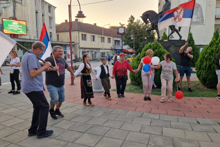 Kolo u Sokobanji: Građani pokazali pravu sliku Srbije (VIDEO)
