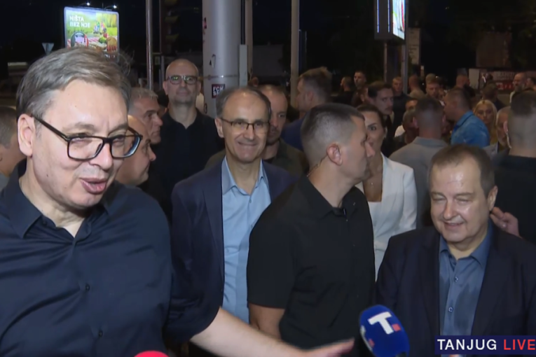 Vučić: Neki su hteli da zvižde, ali su pobegli, na skupovima u SRB oko 150.000