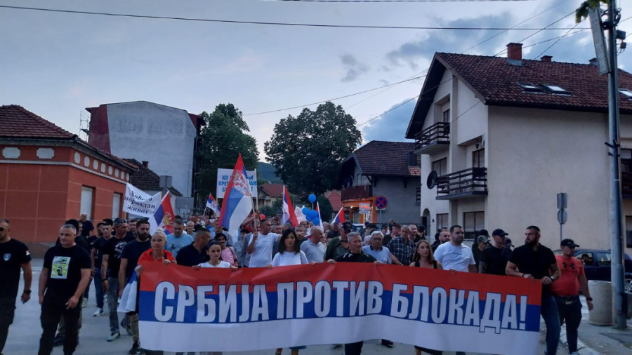 Veličanstveni prizori iz cele Srbije: Nepregledne kolone ljudi širom zemlje se borile za Srbiju (FOTO/VIDEO)