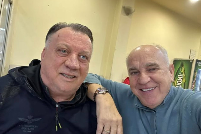 "Halidu teško pada mirovanje, ali nema bolove" Menadžer posetio pevača, pa otkrio: Prima terapiju