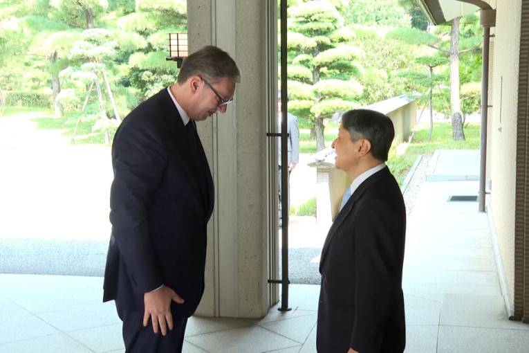Car Naruhito dočekao Vučića! Predsednik ga zamolio da razmotri mogućnost posete Srbiji (FOTO/VIDEO)