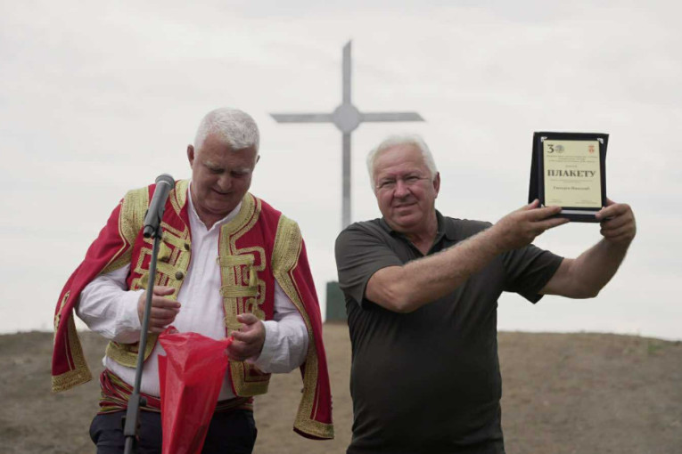 Ovo je kameni beleg donet sa Kajmakčalana: Čuva srpsku istoriju i sećanje na velike junake (FOTO)