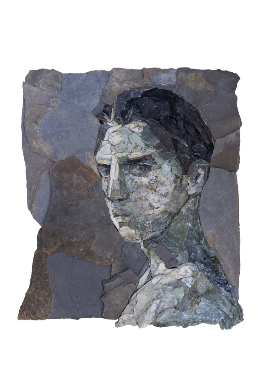 Ona iskopava kamenje na planinama, a onda im u večernjoj haljini daje sjaj dijamanata: Izložba mozaika Anđelke Radojević (FOTO/VIDEO)